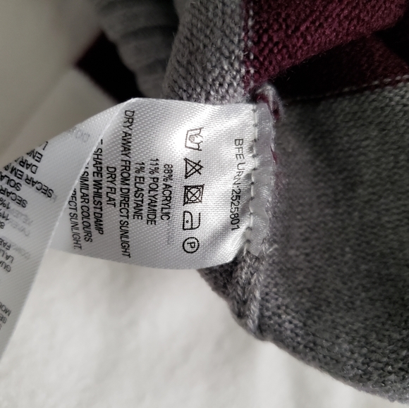 Colorblock Sweater [NWT] - Picture 11 of 11